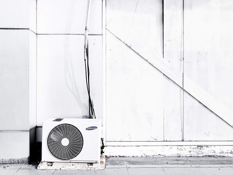Choosing the Right Air Cleaner for Improved Indoor Air Quality
